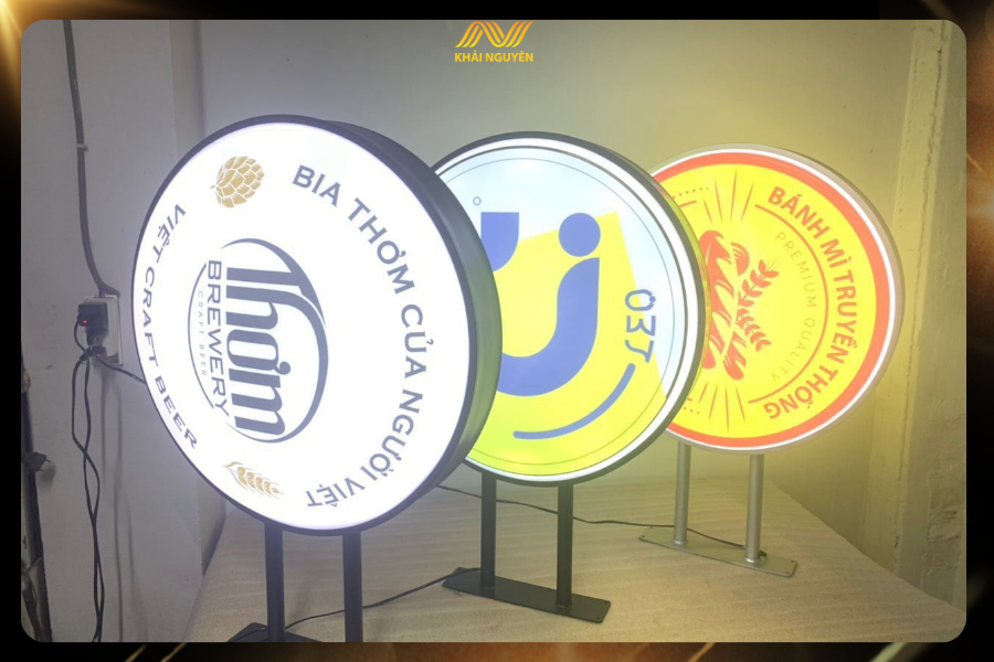 Hộp đèn quảng cáo mica hút nổi 3D