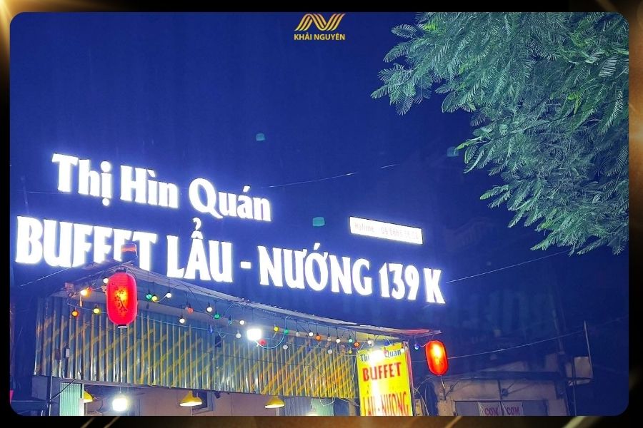 Biển hiệu có đèn LED tạo hiệu ứng thu hút