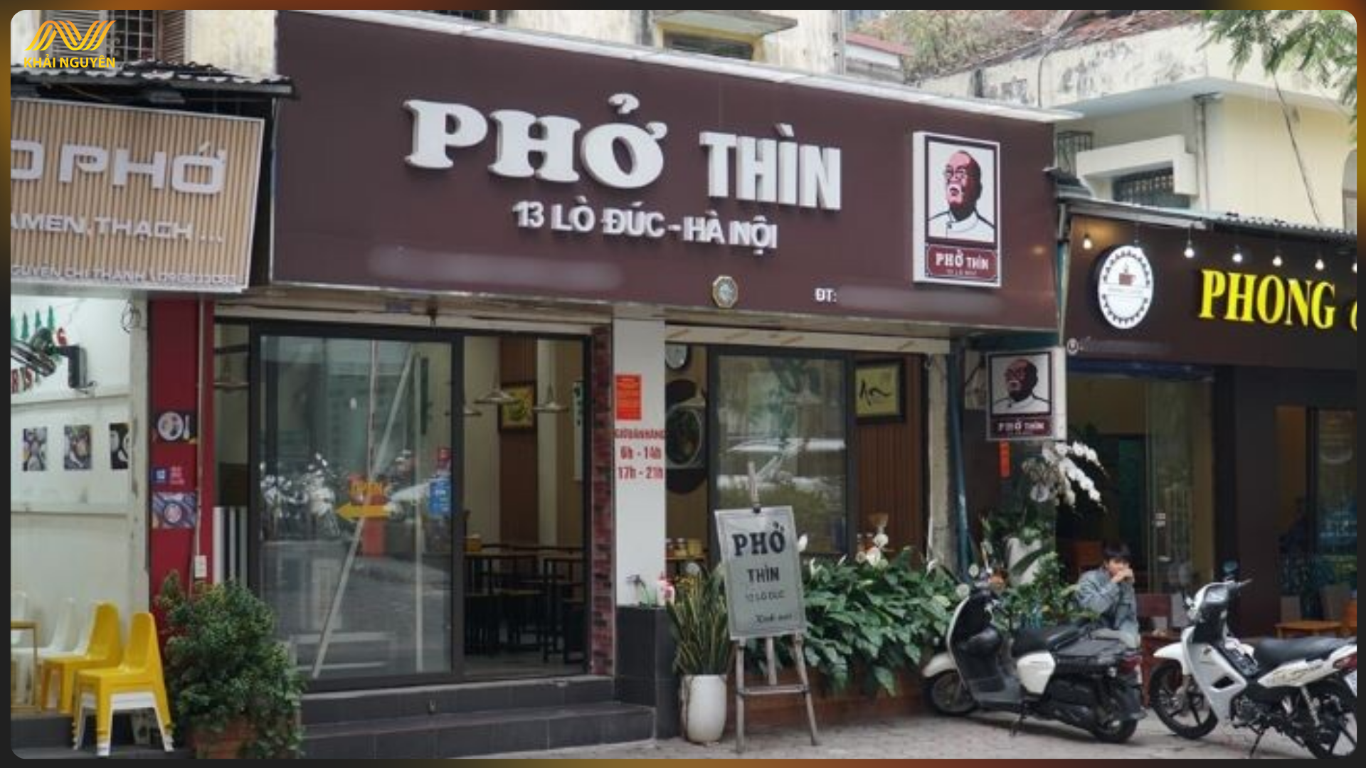 Biển vẫy quán phở nổi bật sẽ giúp thu hút khách hàng, tăng độ nhận diện 