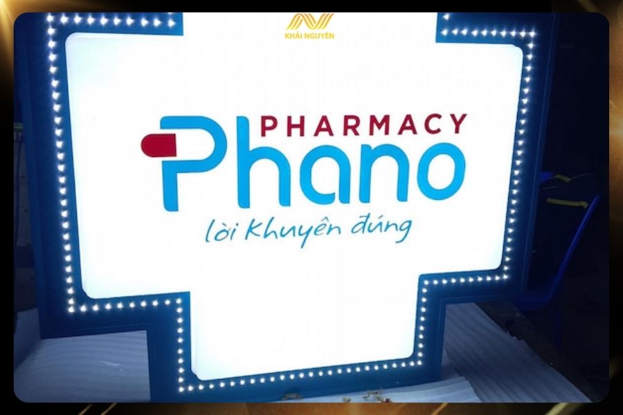 Biển vẫy chất liệu mica được sử dụng rộng rãi