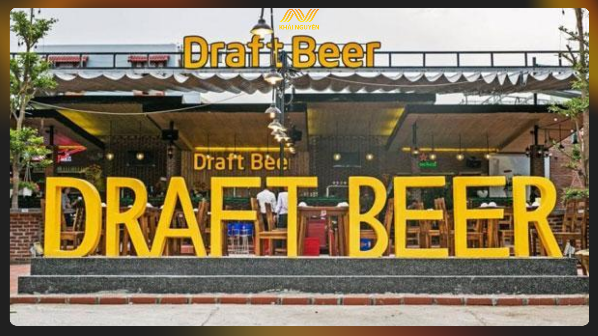 Những biển vẫy neon sign sắc màu sẽ làm nổi bật quán bia