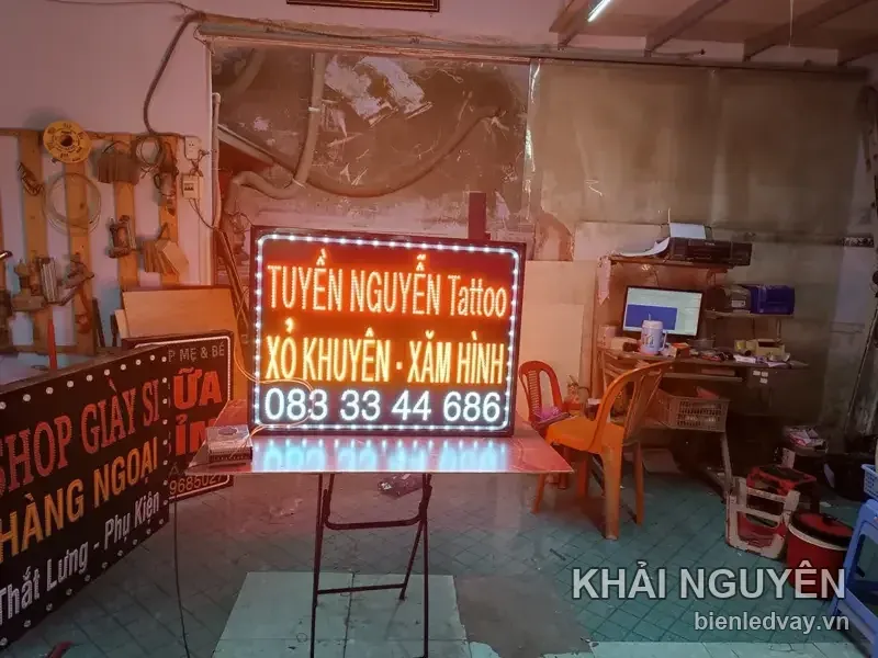 Biển vẫy LED phun xăm, xăm hình - Tuyền Nguyễn Tattoo do Khải Nguyên thi công