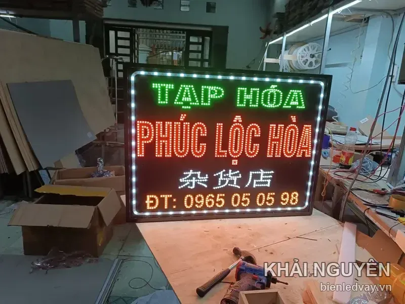 Biển vẫy LED cửa hàng tạp hóa - Phúc Lộc Hòa do Khải Nguyên thi công