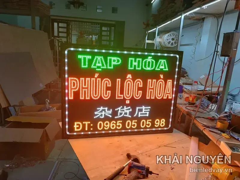 Biển vẫy LED cửa hàng tạp hóa - Phúc Lộc Hòa do Khải Nguyên thi công