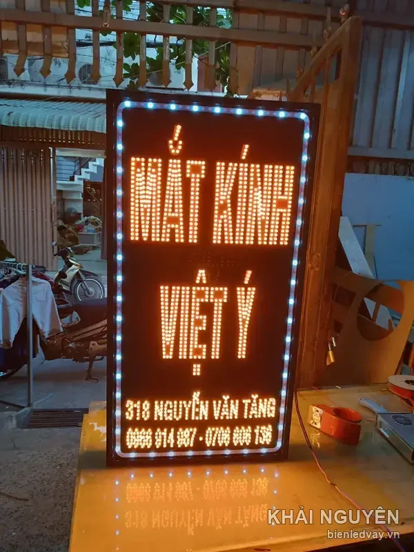 Biển vẫy cửa hàng kính mắt công trình Khải Nguyên mã 3279