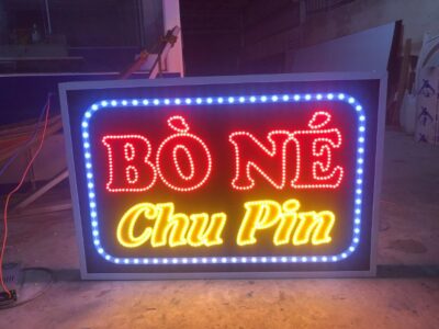 Hệ thống LED chuyển động giúp thu hút sự chú ý của khách hàng