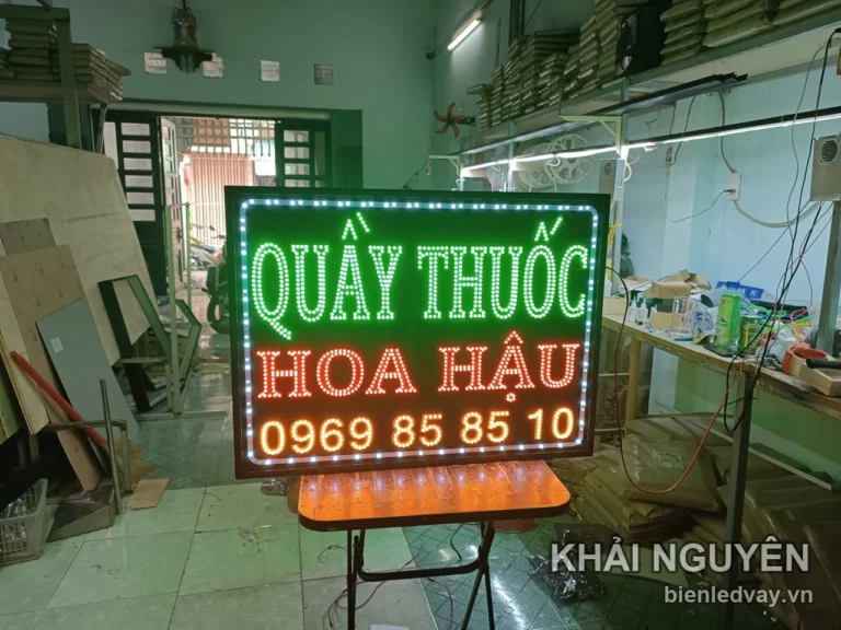 Bảng LED ma trận nhiều màu Quầy Thuốc Hoa Hậu với viền LED trắng