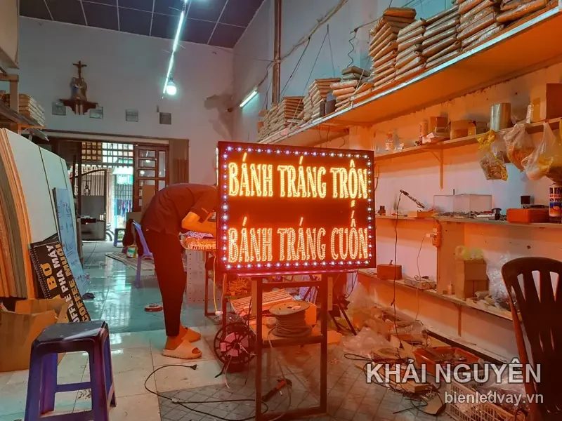 Biển vẫy Bánh Tráng Trộn - Bánh Tráng Cuốn