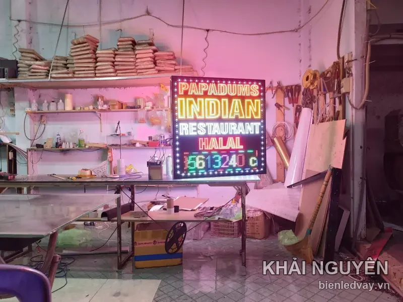 Biển vẫy LED Papadums Indian Restaurant Halal tại xưởng