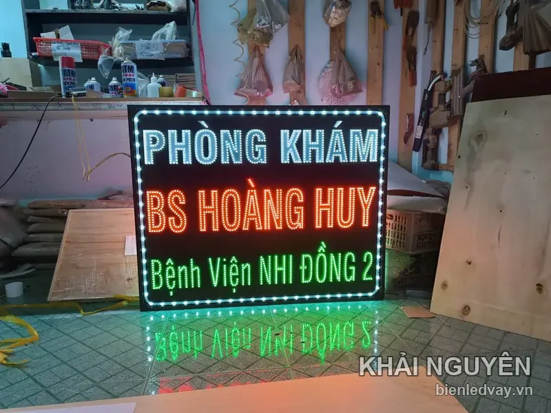 Biển vẫy LED nha khoa - PHÒNG KHÁM BS HOÀNG HUY do Khải Nguyên thi công