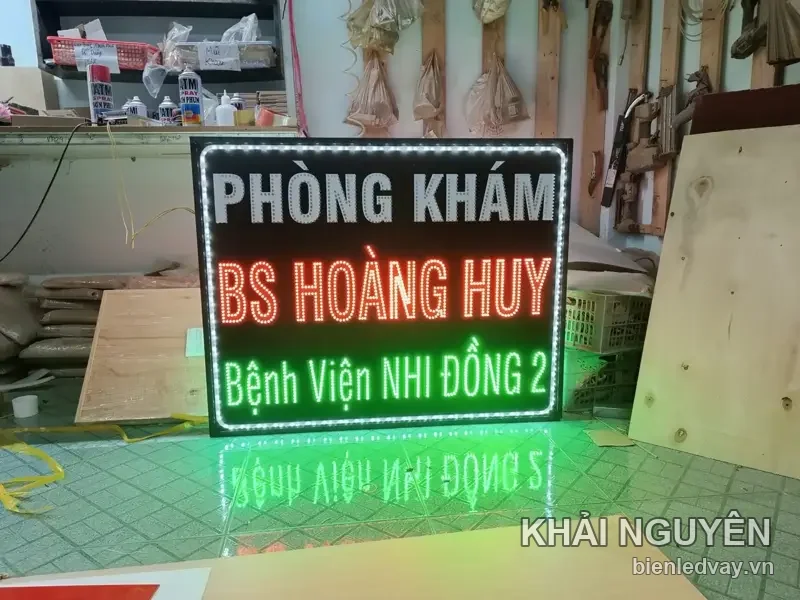 Biển vẫy LED nha khoa - PHÒNG KHÁM BS HOÀNG HUY do Khải Nguyên thi công