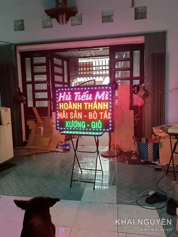 Biển vẫy LED quán ăn Hủ Tiếu Mì do Khải Nguyên thi công