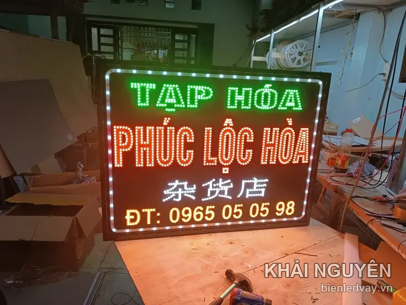 Biển vẫy LED cửa hàng tạp hóa - Phúc Lộc Hòa do Khải Nguyên thi công