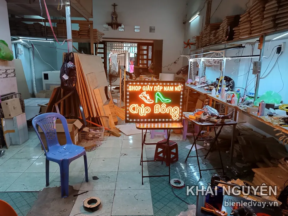 Biển vẫy LED thời trang - dự án Khải Nguyên